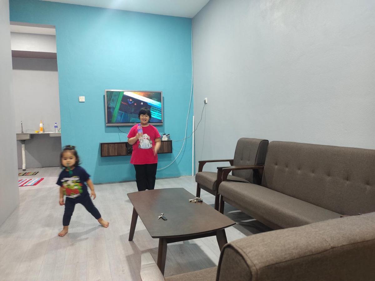 Alish Homestay Gua Musang With Free Wifi, Netflix ภายนอก รูปภาพ